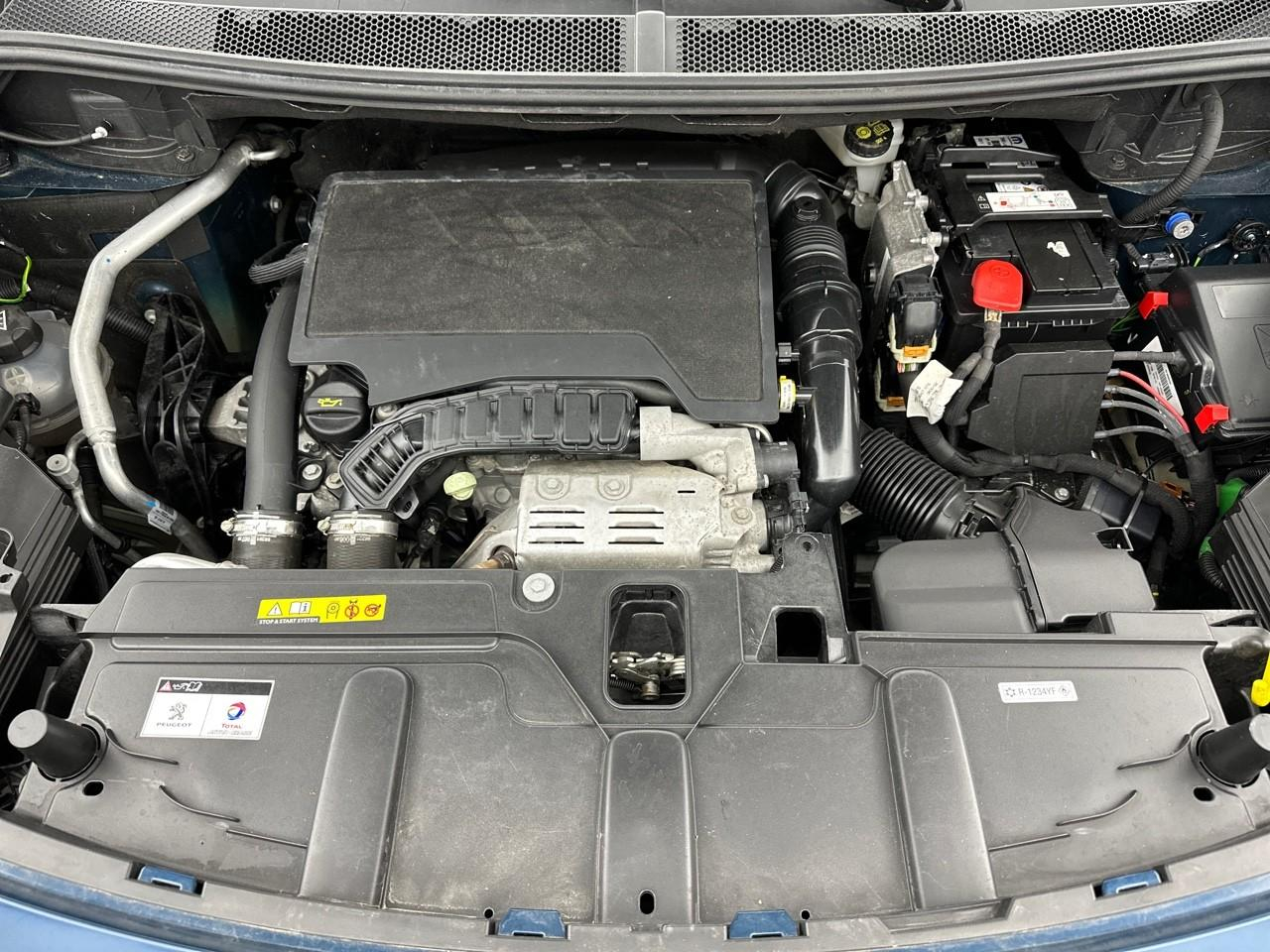 Peugeot 5008 puretech 130ch s&s bvm6 gt — photo 13