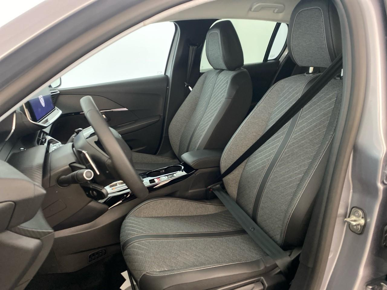 Peugeot 208 1.2 hybrid 100ch allure e-dcs6 — photo 9