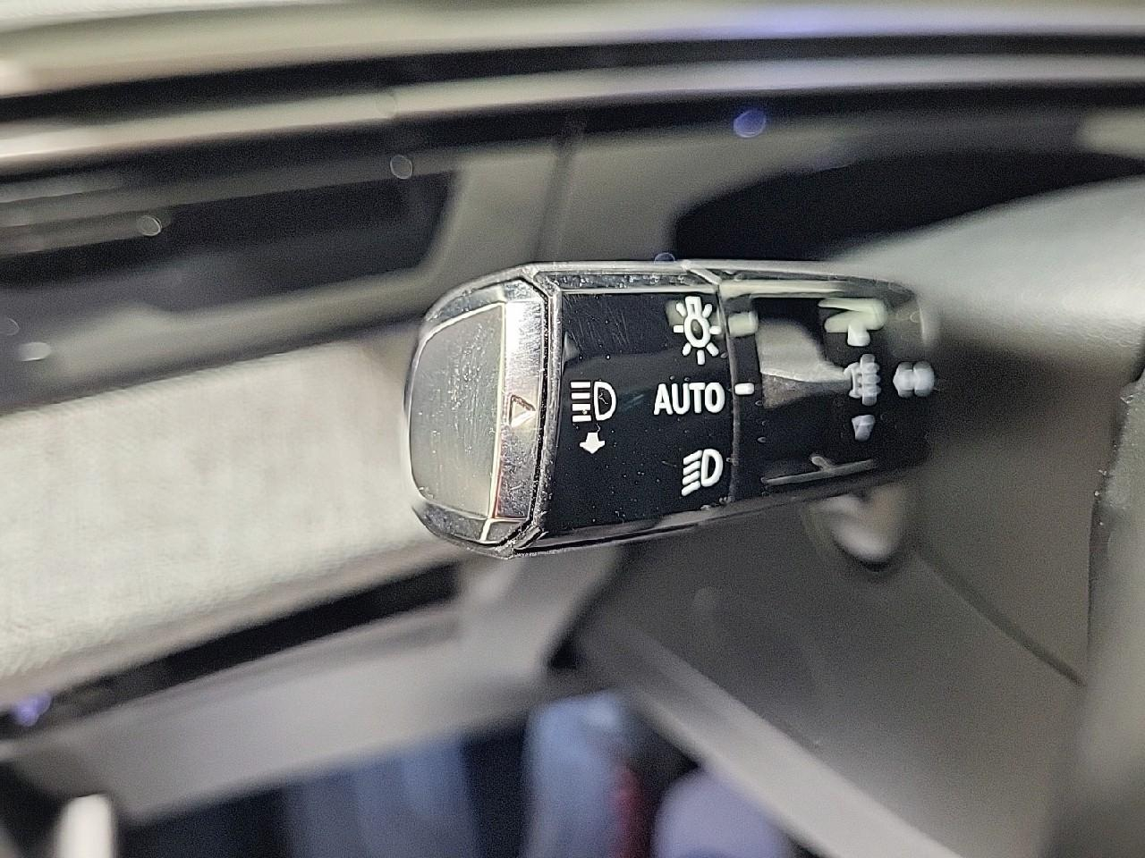Peugeot 3008 hybrid 145 e-dcs6 allure — photo 20