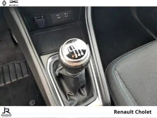 Renault Captur 1.0 tce 90ch evolution — photo 6