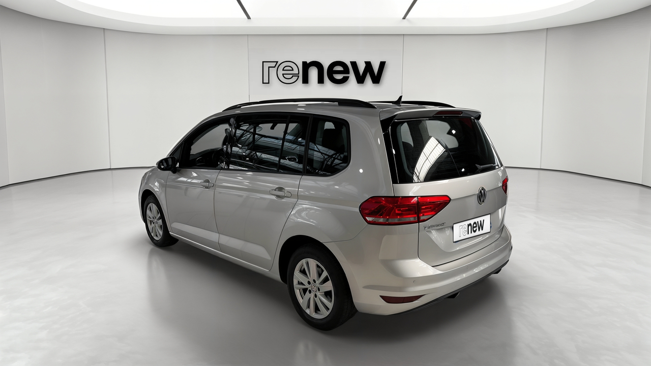 Volkswagen Touran 1.5 TSI EVO 150 DSG7 7pl — photo 3