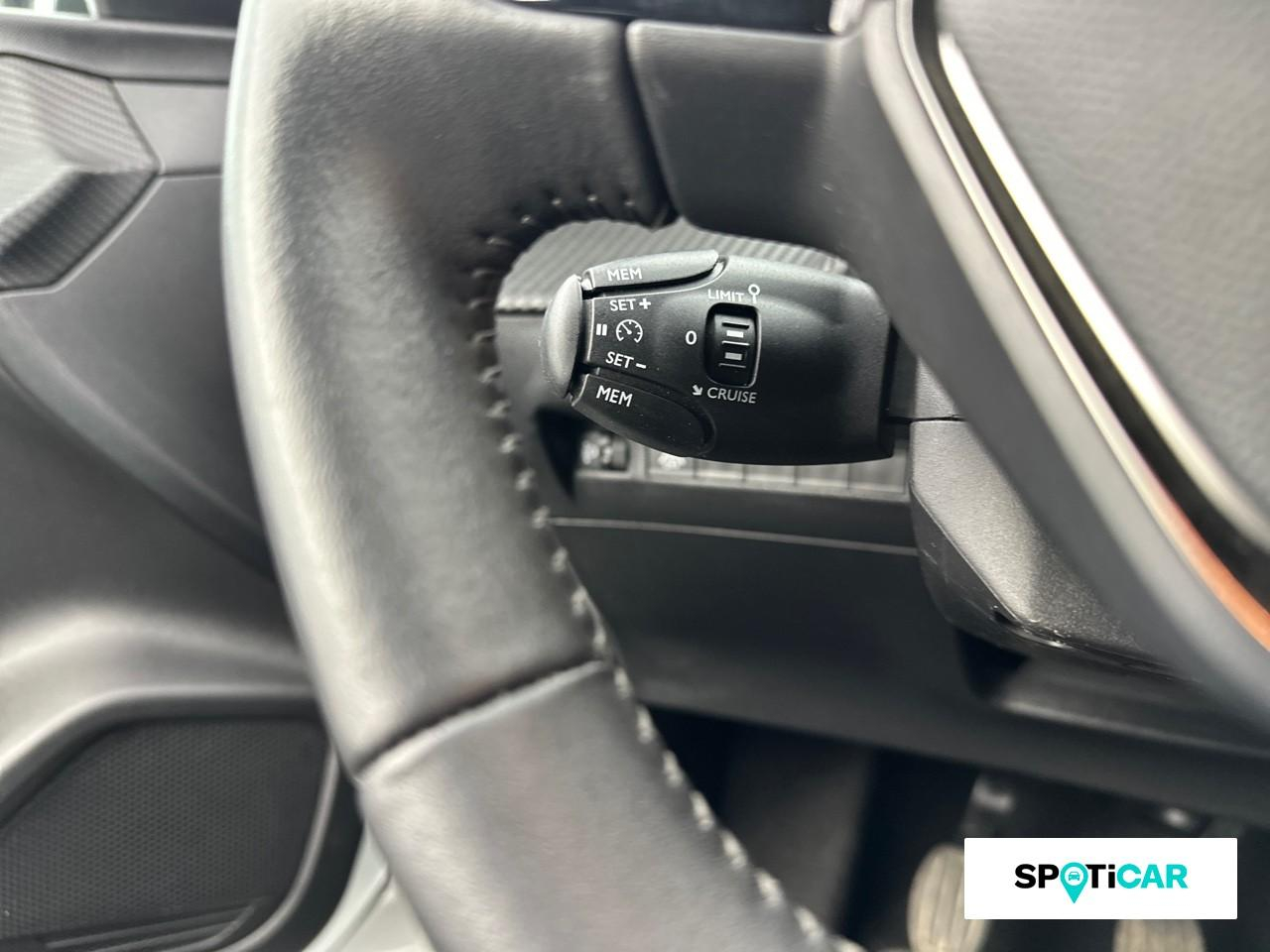 Peugeot 208 1.2 puretech 100ch s&s style 118g — photo 17