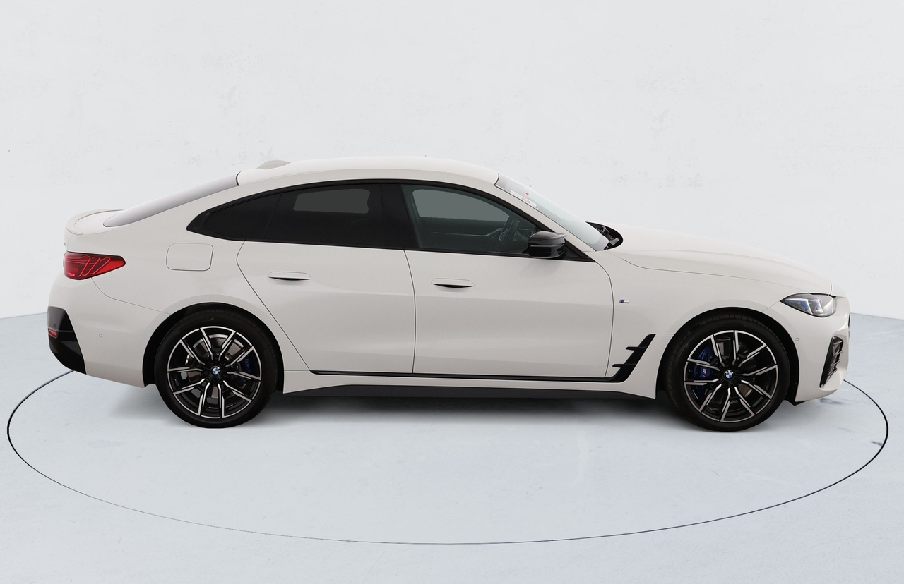 BMW I4 — photo 6