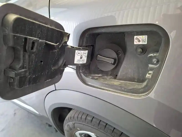 Renault Captur e-tech plug-in 160 - 21 — photo 49