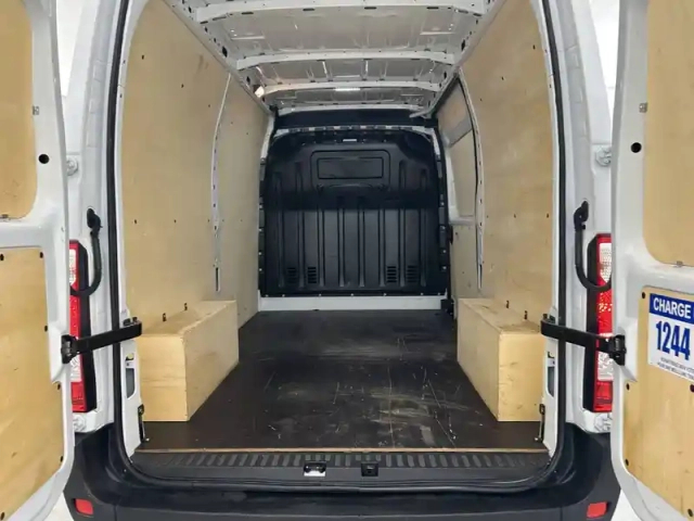 Renault Master fgn trac f3500 l2h2 blue dci 135 — photo 39