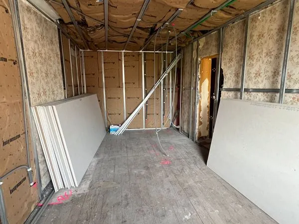 Rennes - T2 bis 29,60 m² avec mezzanine - À rénover