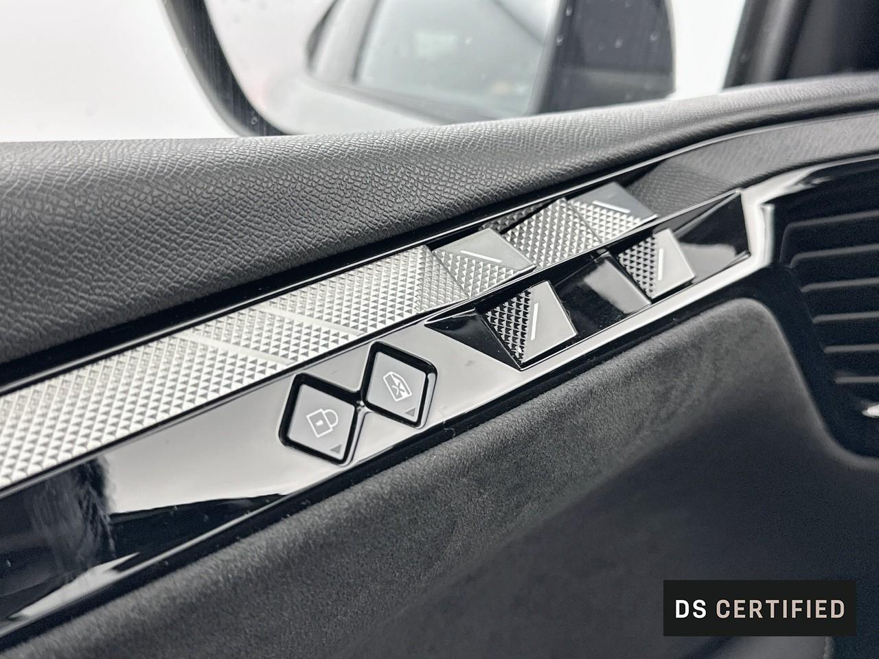 Ds Ds 4 hybride e-tense 225 eat8 performance line+ — photo 17