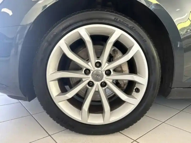 Audi A4 40 tdi basis — photo 9