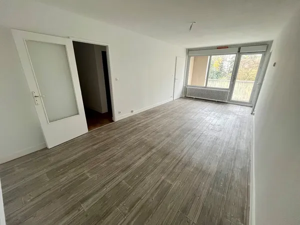 T2 de 66m² avec balcon  Lyon 5e  Secteur Champvert