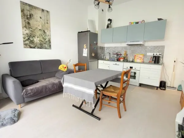 APPARTEMENT T1 BIS PROCHE METRO