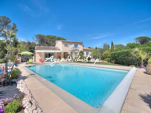 Villa 5 pièces 140 m²
