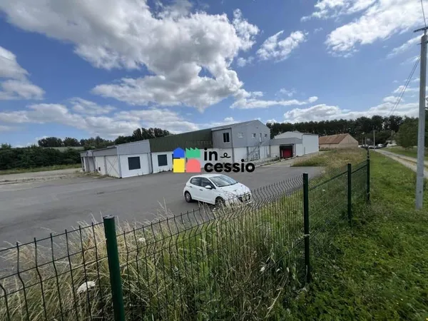 Local d'activité 1614 m²