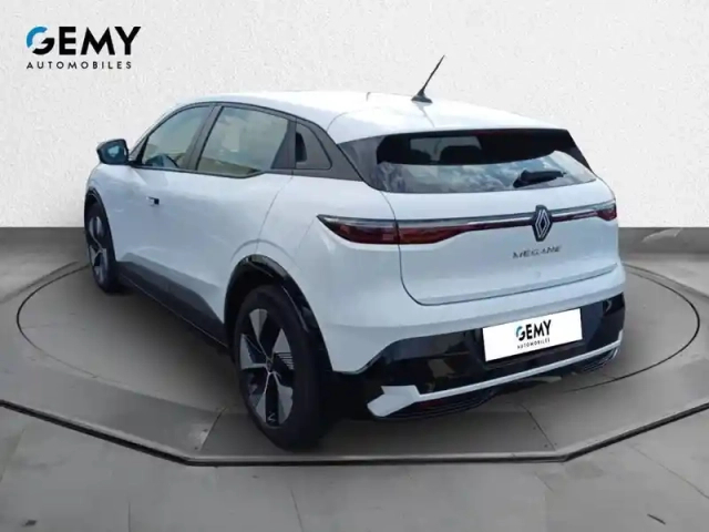 Renault Megane e-tech ev60 220 ch super charge — photo 7