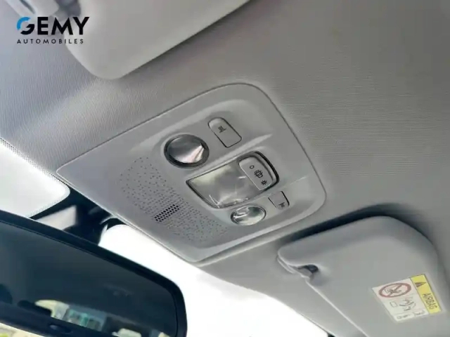 Peugeot 2008 bluehdi 100ch s&amp;s bvm5 — photo 23