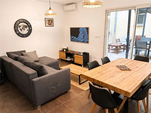 Appartement 49 M2+ Patio extérieur