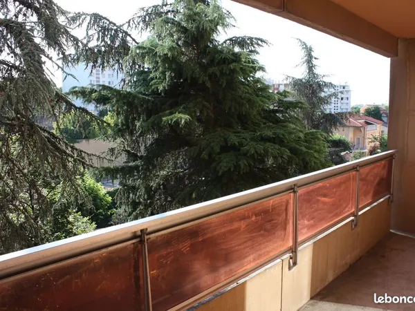 T3 - 69 m² balcon, cave, parking - Saint-Michel / Delacourtie