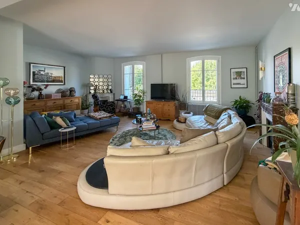 Maison 8 pièces 188 m²