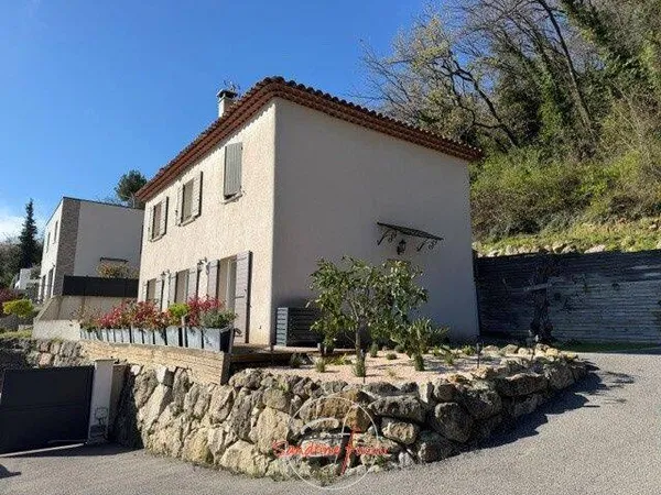 Villa 4 pièces 122 m²