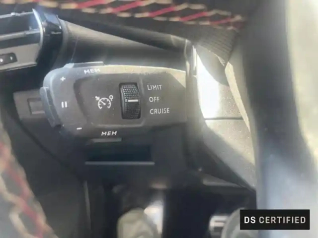 Ds Ds 7 crossback bluehdi 180ch performance line + automatique — photo 12