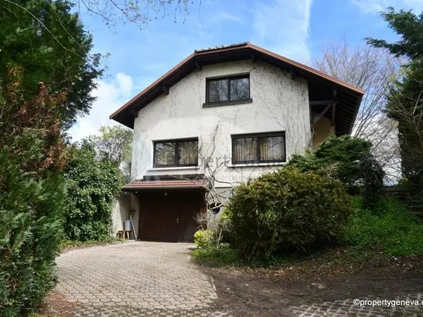 PERON: MAISON INDIVIDUELLE AVEC 3000 M2 DE TERRAIN CONSTRUCT