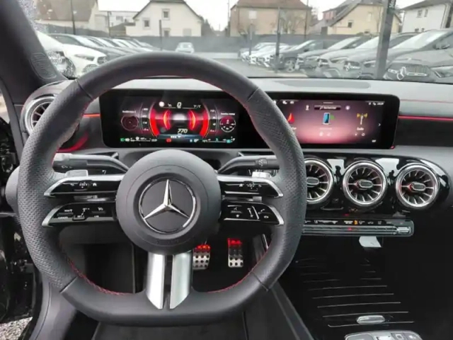 Mercedes Cla 200 d coupé amg line — photo 6