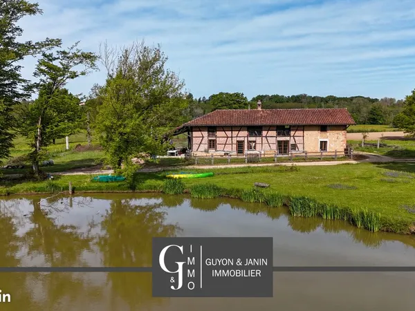 Propriété 6 pièces 222 m²
