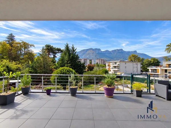 Appartement 120 m² esprit maison - dépendance et extérieur