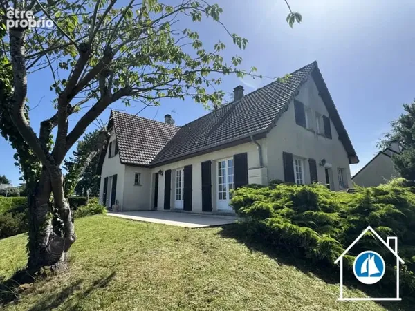 Maison 8 pièces 200 m²