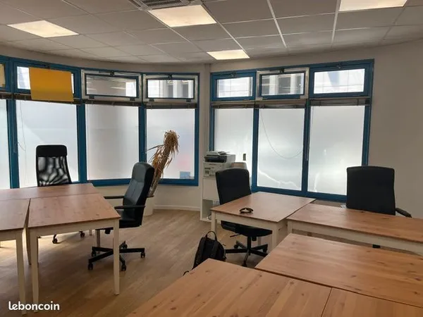Location bureau tertiaire Centre Grenoble 110m2 - Refait à neuf en 2020