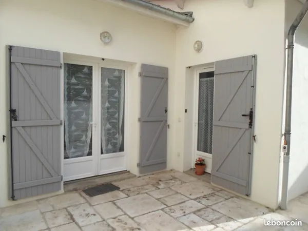 Maison de Village- Serrières