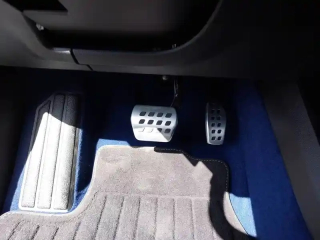 Renault Megane e-tech 220 ch autonomie confort — photo 26