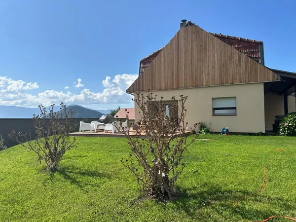 Vends maison individuelle familiale avec vue imprenable sur montagnes et forêt - 160m²