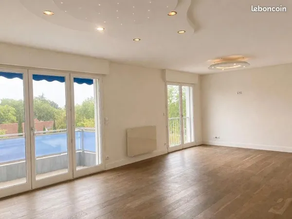 Appartement 91m2 très lumineux à Bordeaux Caudéran