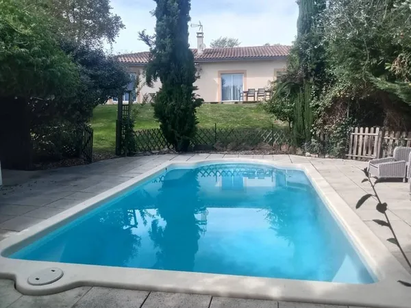 Maison de plain-pied 6 pièces 160 m²