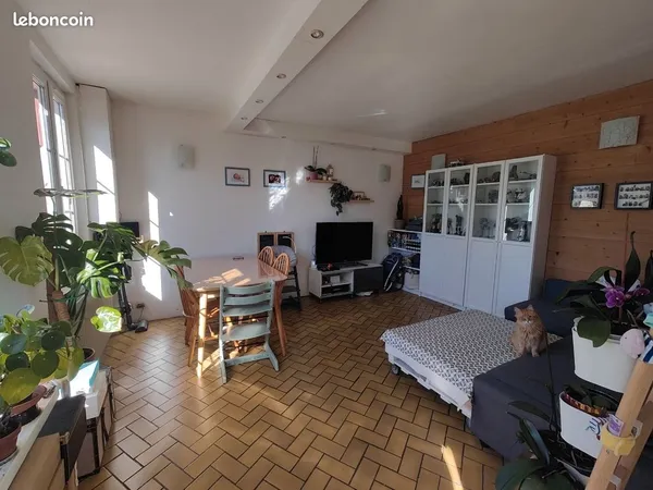 Maison 5 pièces - 94,6 m² - 4 chambres - jardinet plein sud - sous-sol complet - Maromme