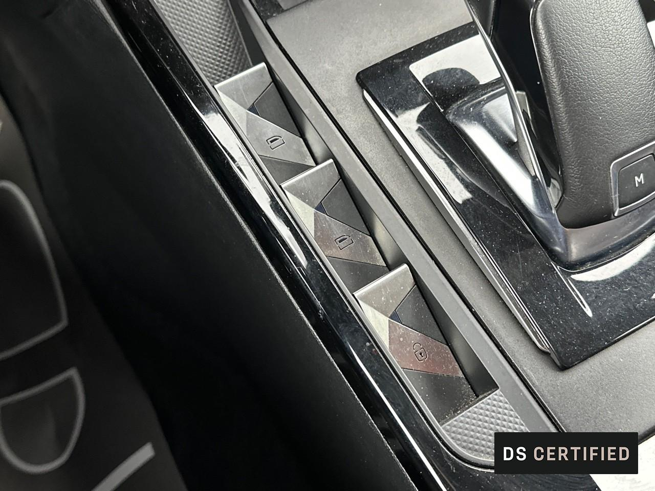 Ds Ds 3 crossback puretech 130 eat8 performance line+ — photo 32