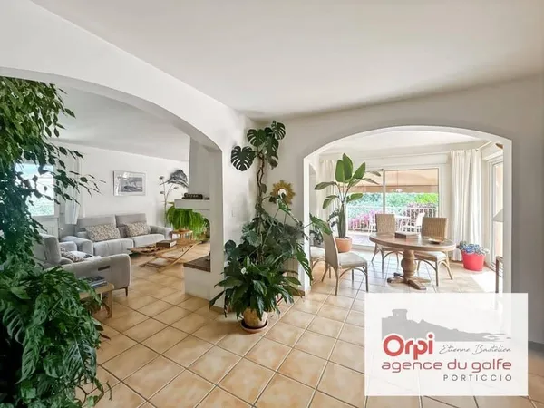 Maison 6 pièces 167 m²