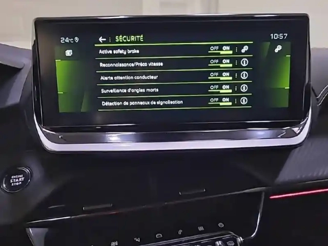 Peugeot 208 puretech 130 s&amp;s eat8 — photo 42