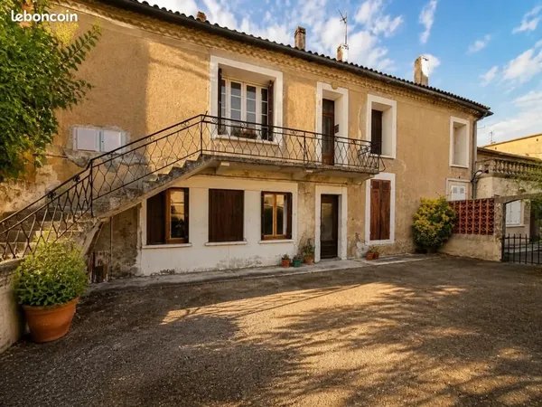 Maison 15 pièces 500 m²