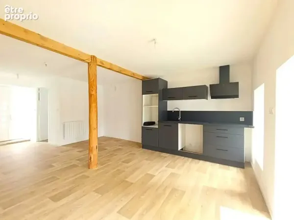Maison de village 110m² à saint-pierre-du-champ