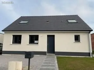 Maison 3 chambres jardin, située à Bertry
