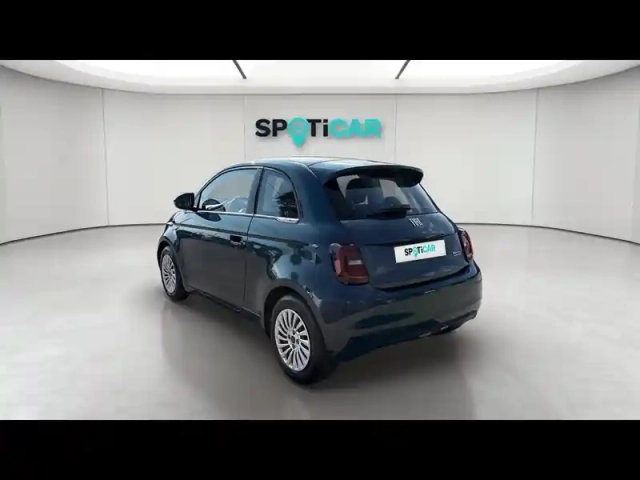 Fiat 500 e 95ch action — photo 3