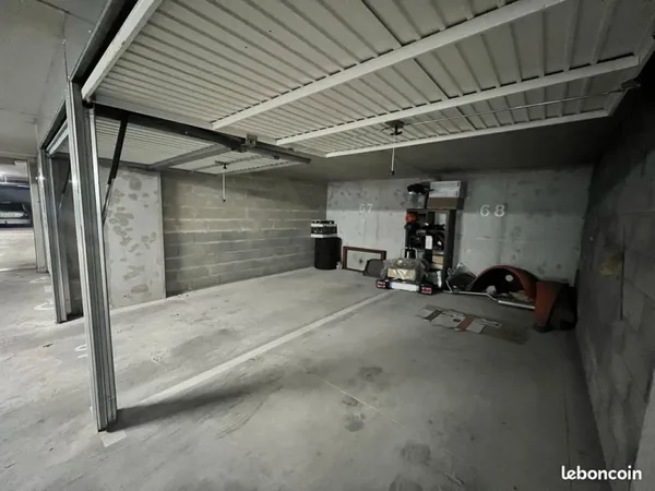Double garage box à Laleu 25m2