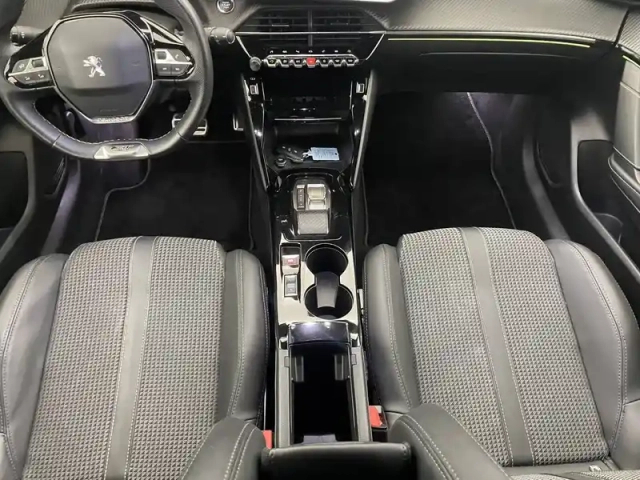 Peugeot 208 electrique 50 kwh 136ch — photo 25