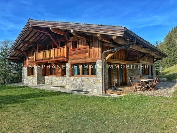 Chalet 8 pièces 367 m²