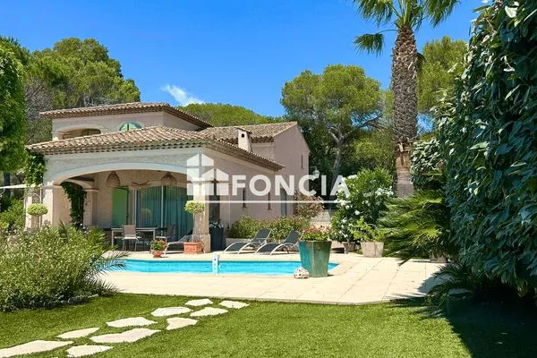 Maison 5 pièces 157 m²