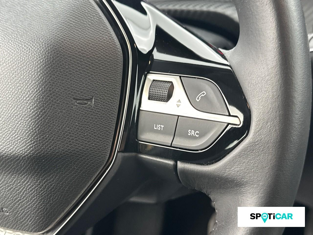 Peugeot 208 e-208 136ch active pack — photo 18