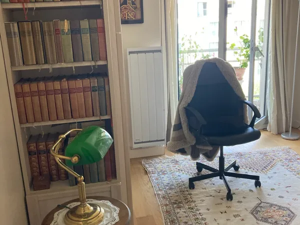 Loue chambre étudiante avec salle d'eau et wc privatif dans appartement en résidence standing avec j