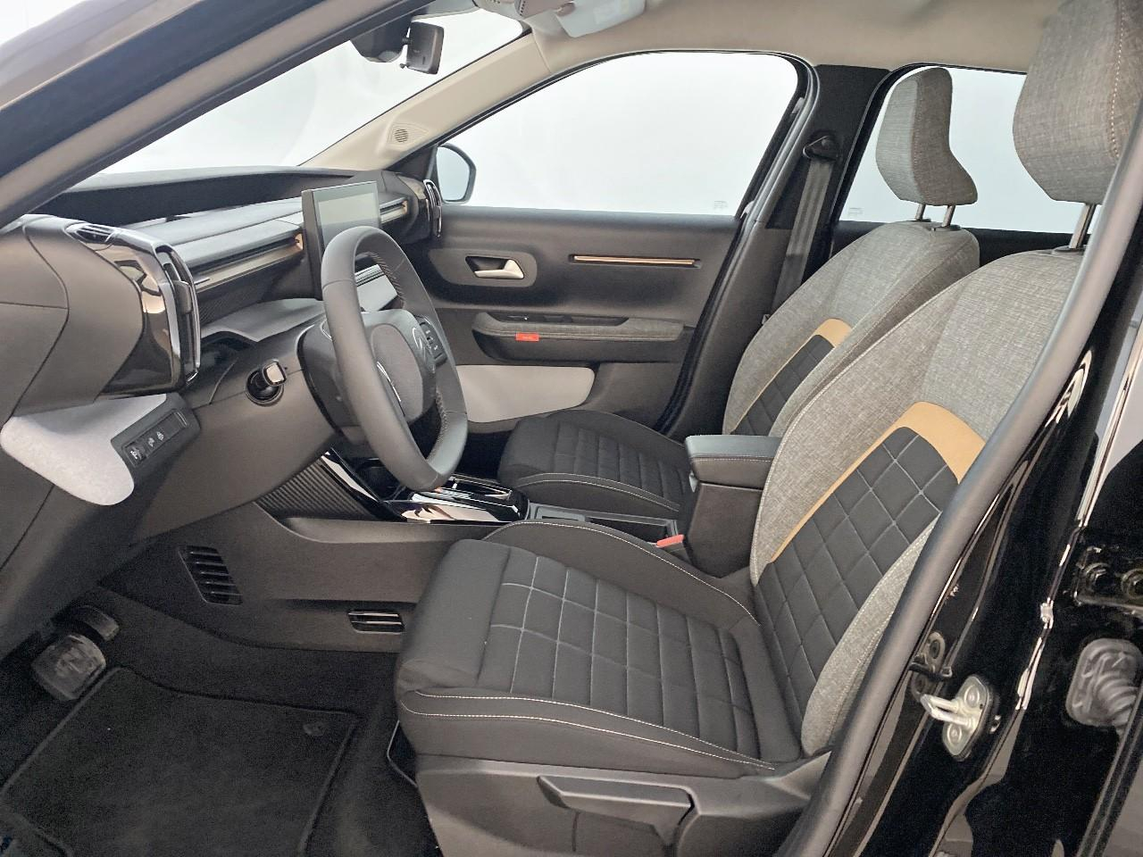 Citroën C3 Aircross hybride 145 ch aut plus — photo 9