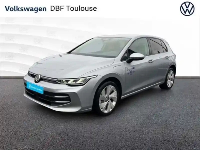 Volkswagen Golf 8 fl 1.5 ehybrid 204ch dsg6 life pl — photo 1